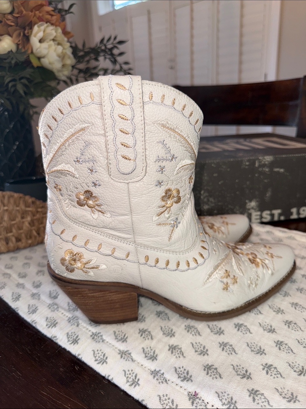 dingo White Western Boots with Gold Floral Embroidery